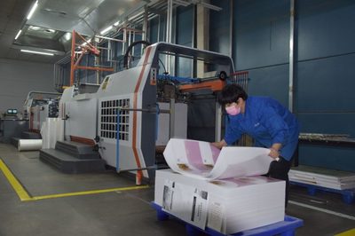 唐山北京疏解印刷企業(yè)24小時(shí)全力生產(chǎn) 確保課前到書