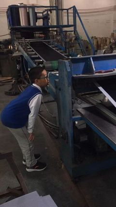 探索箱包制作的奧秘 塑料加工專用設(shè)備之旅